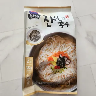 [한면원] 잔치국수 2인분 — 5점을 준 리뷰어가 2023년 4월 올린 사용 사진