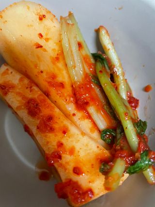 셰프애찬 알타리김치 총각김치 1kg — 3.5점을 준 리뷰어가 2022년 10월 올린 사용 사진