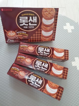 롯데제과 롯샌 카페크런치 — 5점을 준 리뷰어가 2021년 10월 올린 사용 사진