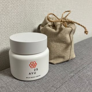 AYU25[아유트웬티파이브]다마스크로즈워터 베이스 천연 수분 촉촉 크림 — 5점을 준 리뷰어가 2021년 4월 올린 사용 사진