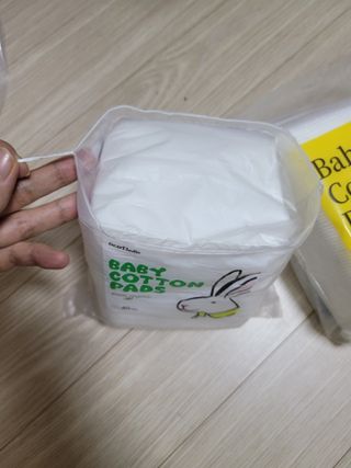 디어엘로디 프리미엄 유기농 유아 솜티슈 40매 3Pack +60매 1Pack 혼합형 — 5점을 준 리뷰어가 2021년 4월 올린 사용 사진