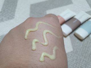 [후르디아] 끈적임 없는 착한성분 비건  핸드크림 3종 — 5점을 준 리뷰어가 2021년 11월 올린 사용 사진