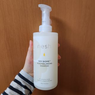 소담스퀘어 상암 네쉬 소이 바이옴 스칼프 밸런싱 샴푸 — 5점을 준 리뷰어가 2022년 11월 올린 사용 사진