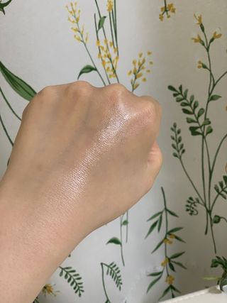 리생 [Re생] 퍼팩트 앰플 이중 기능성 미스트 100ml  피부미백 주름개선 = 총 2개 200ml 증정 — 4.5점을 준 리뷰어가 2021년 9월 올린 사용 사진
