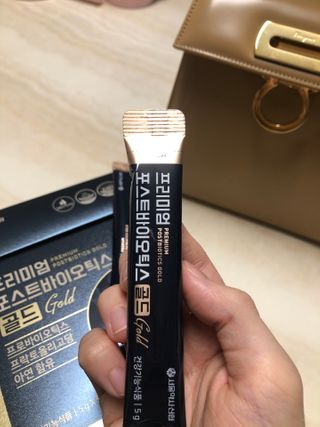 서울약사신협_프리미엄포스트바이오틱스골드_5g x 50포 — 5점을 준 리뷰어가 2021년 2월 올린 사용 사진