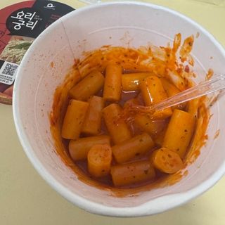 나우  [요리궁리] B타입 ( 매콤, 치즈, 매콤까르보 ) 꽃떡볶이 6개입 세트 — 5점을 준 리뷰어가 2025년 3월 올린 사용 사진