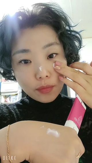 이지듀 DW-EGF 크림 다이브좀_콜라겐이 쏙쏙, 탄력피부로 다이빙 — 5점을 준 리뷰어가 2021년 2월 올린 사용 사진