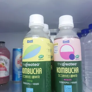 더그레잇티 콤부차 [매일유업] 더그레잇티 44kcal 콤부차 300ml *12개입 (오리지널 6개+베리리치 6개) — 5점을 준 리뷰어가 2023년 8월 올린 사용 사진