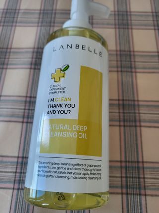 랑벨 내츄럴 딥 클렌징 오일 200ml (저자극 약산성 천연 클렌징) — 4.5점을 준 리뷰어가 2022년 5월 올린 사용 사진