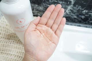 프리[닥터문] 유산균 락토케어 질경초 여성청결제 1000ml (젤타입) — 5점을 준 리뷰어가 2022년 5월 올린 사용 사진