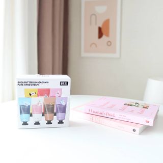 쿤달 BT21 시어버터 앤 마카다미아 퓨어 핸드크림 50ml 7구 기프트 세트 — 5점을 준 리뷰어가 2021년 3월 올린 사용 사진