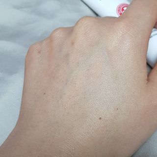 닥터셀멜로 셀멜로 올인원 선스크린 — 2.5점을 준 리뷰어가 2021년 4월 올린 사용 사진