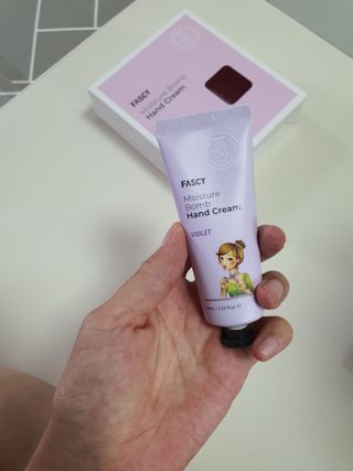 파시 FASCY 高保湿ハンドクリーム40ml+80ml セット — 5점을 준 리뷰어가 2021년 7월 올린 사용 사진