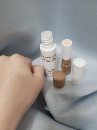 더사가오브수 [사가수] 효혜윤 보태니컬 에너지 에센스인로션 20ml /아이포올 스틱 3g — 3점을 준 리뷰어가 2023년 3월 올린 사용 사진