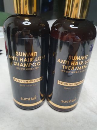 썸헤어 / SUMHAIR 썸헤어  써밋 안티 헤어로스 샴푸+트리트먼트 — 5점을 준 리뷰어가 2021년 6월 올린 사용 사진