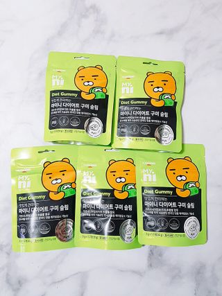 일동제약 마이니 마이니 다이어트 구미 슬림 — 3.5점을 준 리뷰어가 2021년 2월 올린 사용 사진