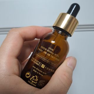 스킨큐어 산다화 비타민c 화이트닝 에센스 30ml — 5점을 준 리뷰어가 2023년 11월 올린 사용 사진