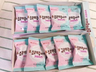 롯데제과 찰떡파이 크림치즈 — 4점을 준 리뷰어가 2021년 5월 올린 사용 사진