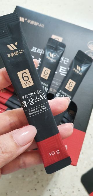 [푸름웰니스] 프리미엄 6년근 홍삼스틱 3mg x 100포 — 5점을 준 리뷰어가 2022년 2월 올린 사용 사진