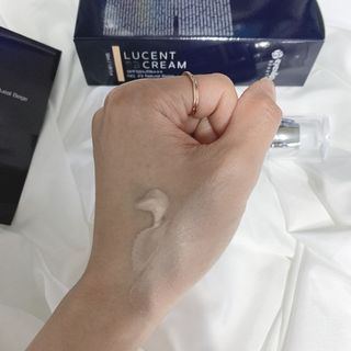 아이앤립 / EYENLIP 아이앤립 루센트 비비크림 2 Color — 3점을 준 리뷰어가 2021년 5월 올린 사용 사진