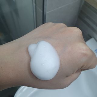 [바이로담] 저자극 약산성버블 폼 폼클렌징 150ml — 5점을 준 리뷰어가 2021년 3월 올린 사용 사진