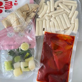 응큼떡볶이 — 5점을 준 리뷰어가 2021년 3월 올린 사용 사진