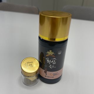 서울약사신협_프리미엄황삼골드_3.75g x 12환+75mgx12병 — 4.5점을 준 리뷰어가 2021년 1월 올린 사용 사진