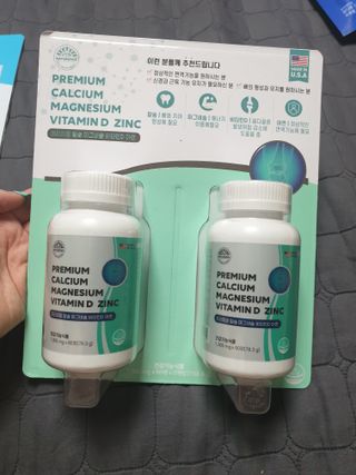 서울약사신협 네이처픽_칼슘마그네슘비타민D_1,305mg x 120캡슐 — 5점을 준 리뷰어가 2021년 9월 올린 사용 사진