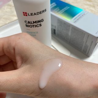 리더스코스메틱 리더스 카밍 바이오틱스 에센스 워터 — 5점을 준 리뷰어가 2021년 10월 올린 사용 사진
