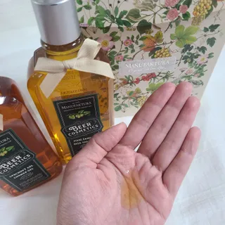 체코 비건화장품 마뉴팍투라 향좋은 천연 맥주샴푸 맥주샤워젤 — 5점을 준 리뷰어가 2022년 5월 올린 사용 사진