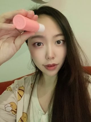 스킨큐어 바람의섬  동백 안티 링클 멀티밤 — 5점을 준 리뷰어가 2022년 11월 올린 사용 사진