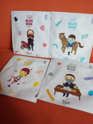 [블루 본 아이노우] 유아용 컬러마스크 40 PCS SET 2중 택 1 — 5점을 준 리뷰어가 2021년 4월 올린 사용 사진