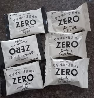 ZERO (초콜릿 칩 쿠키, 카카오 케이크, 후르츠 젤리, 아이스 콜라, 아이스 초코바) — 5점을 준 리뷰어가 2022년 6월 올린 사용 사진