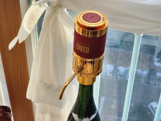 와인웨이터 당신은 별을 마시고있소, 크리비 와인 디스펜서 — 4.5점을 준 리뷰어가 2023년 1월 올린 사용 사진