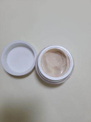 렉스리 크리에이티브 크림  Rexri Creative Cream — 5점을 준 리뷰어가 2022년 7월 올린 사용 사진
