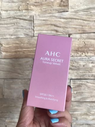 AHC 아우라 시크릿 톤업 벨벳 — 4.5점을 준 리뷰어가 2021년 4월 올린 사용 사진