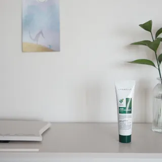 랑벨 랑바이오 블랙 시카 크림 50ml(블랙비 프로폴리스, 시카 4종, 판테놀 10 함유) — 5점을 준 리뷰어가 2022년 4월 올린 사용 사진