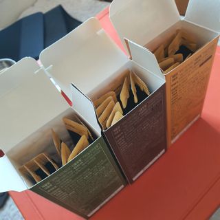 짜먹는 이지견과 짜먹는 이지아몬드, 짜먹는 이지허니피넛, 짜먹는 이지캐슈넛 각 10g X  10포 — 5점을 준 리뷰어가 2021년 2월 올린 사용 사진
