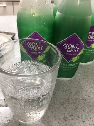 몽베스트 Montbest with Sparkling water Lime20병 — 5점을 준 리뷰어가 2022년 6월 올린 사용 사진