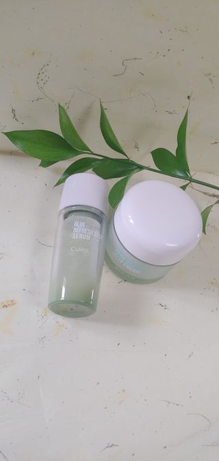 김정문알로에 큐어 큐어 알로에 리프레쉬 젤리 세럼, 큐어 알로에 하이드로 젤리 크림 — 5점을 준 리뷰어가 2021년 4월 올린 사용 사진