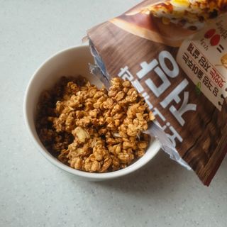 맛있게 먹어도 당 1g 대, 오!그래놀라 저당 통보리 — 4.5점을 준 리뷰어가 2025년 1월 올린 사용 사진