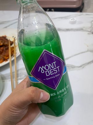 몽베스트 Montbest with Sparkling water Plain 20병 — 5점을 준 리뷰어가 2021년 10월 올린 사용 사진