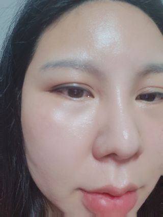 [NEW 탄력유턴 아이크림] AHC 유스 래스팅 리얼 아이크림 포 페이스 — 5점을 준 리뷰어가 2021년 3월 올린 사용 사진