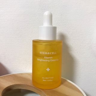 체르엠 스템앤셀 비타민 브라이트닝 에센스 30ml 1개 — 4점을 준 리뷰어가 2021년 6월 올린 사용 사진