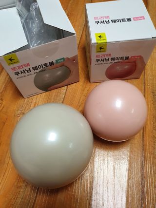 트라택 쿠셔닝 웨이트볼 0.5kg + 1kg SET — 5점을 준 리뷰어가 2022년 6월 올린 사용 사진