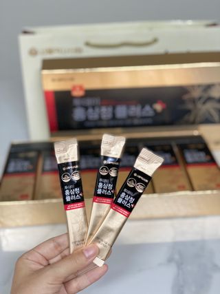 서울약사신협_투데이홍삼정플러스스틱_10g x 60포 — 5점을 준 리뷰어가 2021년 8월 올린 사용 사진