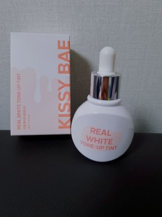 KISSY BAE 키시베이 키시베이 리얼화이트 톤업틴트 — 5점을 준 리뷰어가 2021년 7월 올린 사용 사진
