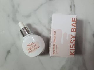KISSY BAE 키시베이 키시베이 리얼화이트 톤업틴트 — 2점을 준 리뷰어가 2021년 9월 올린 사용 사진