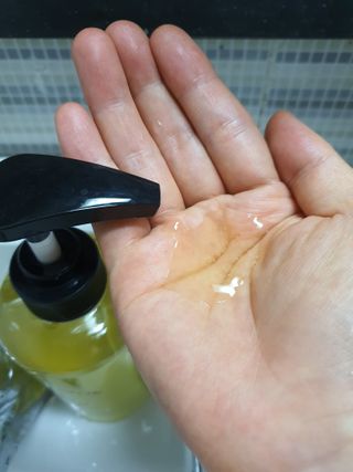 디어미어 맥주효모 샴푸 500ml — 4점을 준 리뷰어가 2022년 8월 올린 사용 사진