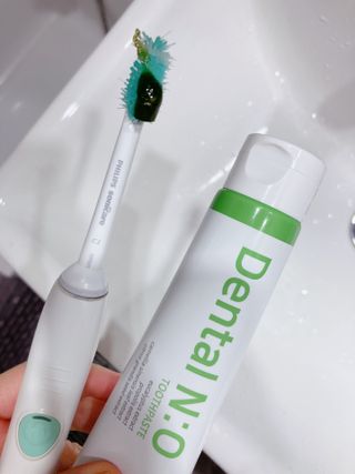 프리마인 유해균 뿐만 아니라 유익균까지 씻어내는 치약은 그만, 건강한 구강환경을 만드는 덴탈엔오 — 4점을 준 리뷰어가 2022년 6월 올린 사용 사진